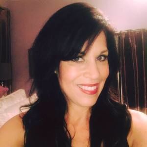 Meet your Posher, Adriana